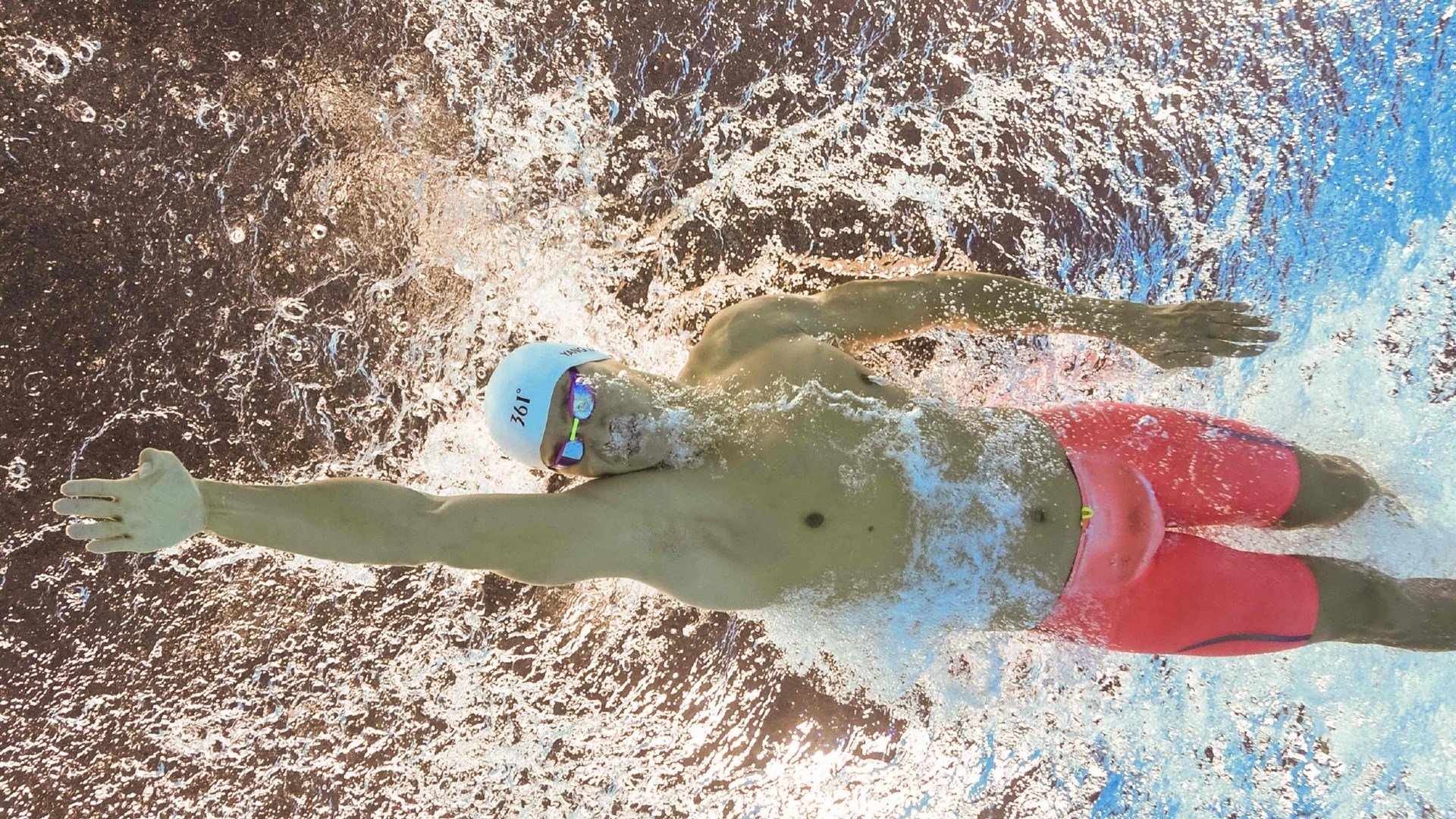 掘金小将加练投篮展现稳定成长势头，掘金打法